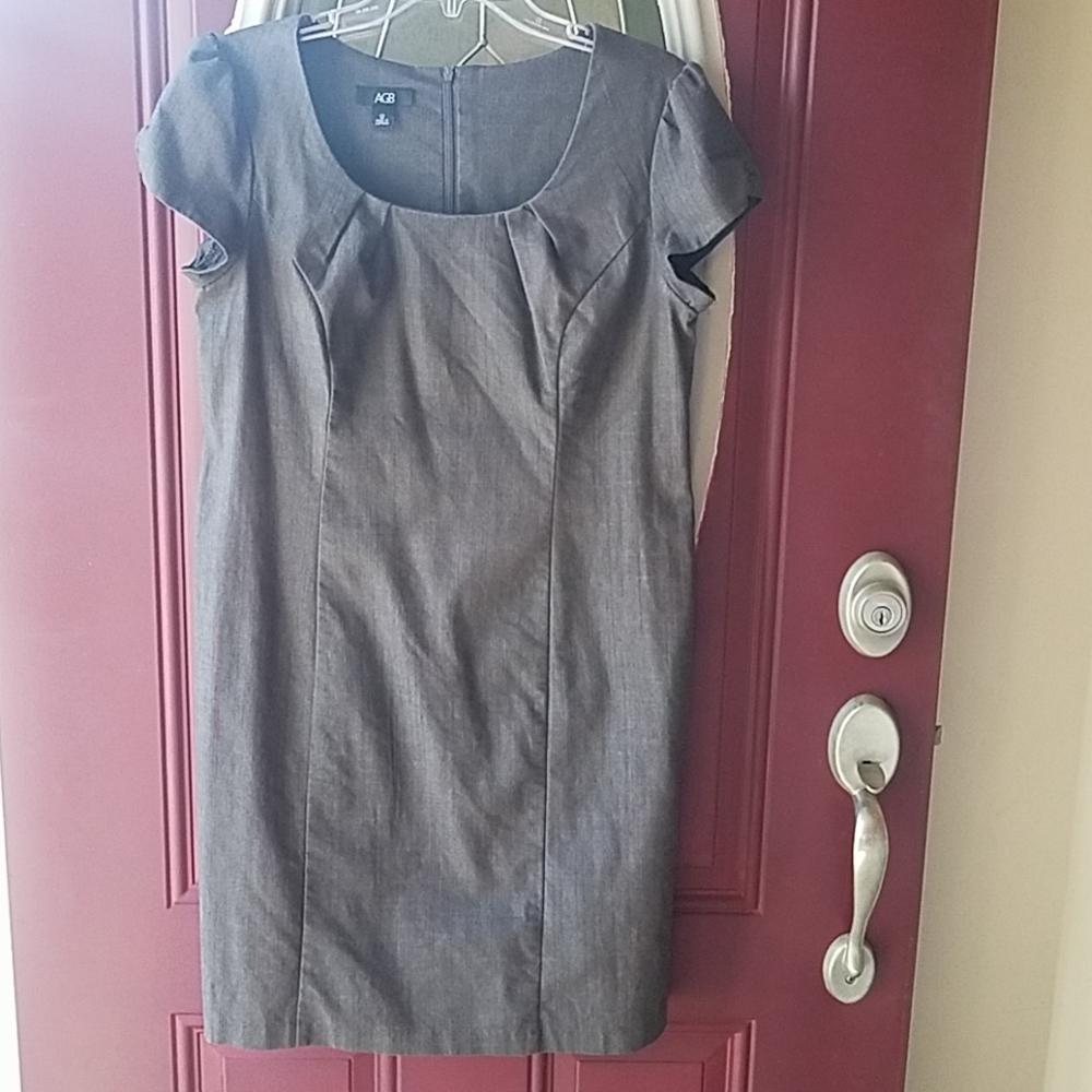 Brown Dress w/Cap Sleeve